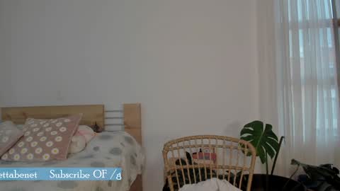 Gretta online show from December 2024 10:09:01 PM