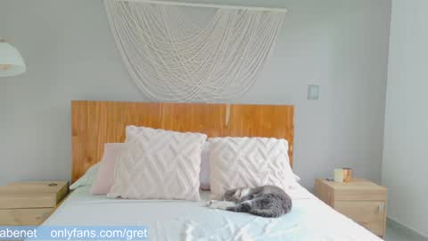 Gretta online show from February 2026 09:37:02 PM