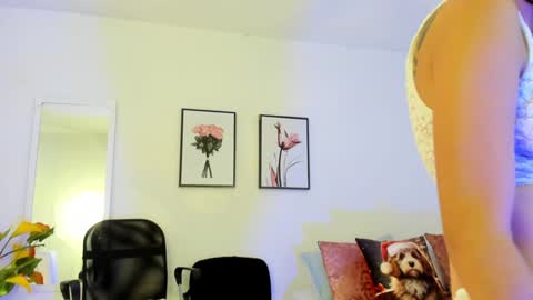 Snapshot of grettel__ chatting on December 2024 07:50:02 PM Gretel online show from December 2024 07:50:02 PM