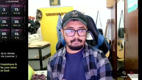 Snapshot of greybondage93 chatting on January 2025 04:29:01 PM Grey Hardy Slave online show from January 2025 04:29:01 PM