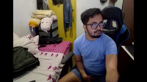 Snapshot of greybondage93 chatting on December 2025 04:47:02 PM Grey Hardy Slave online show from December 2025 04:47:02 PM