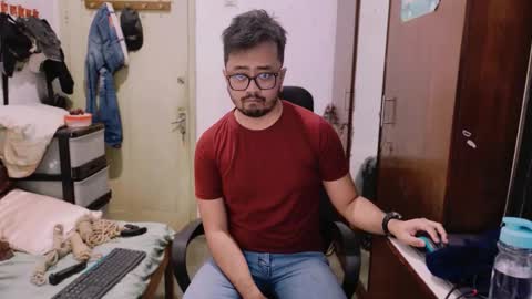 Snapshot of greybondage93 chatting on January 2026 05:15:01 PM Grey Hardy Slave online show from January 2026 05:15:01 PM