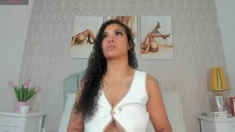 Marii online show from May 2026 12:23:01 PM