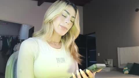 Greyslopez online show from March 2025 09:29:02 PM