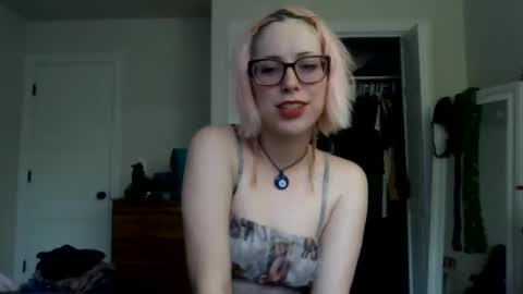Snapshot of grimy_girlie chatting on September 2025 08:47:02 PM grimygirlie online show from September 2025 08:47:02 PM