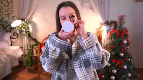 Gwen online show from February 2026 04:39:02 AM