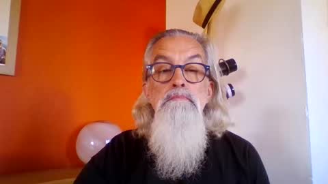 Grybear online show from October 2025 09:23:01 AM