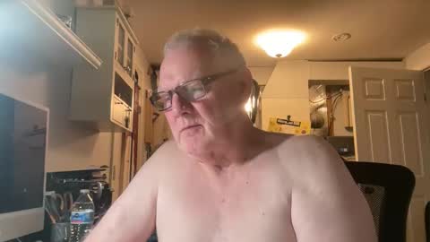 Horny Daddy online show from October 2025 04:18:01 PM