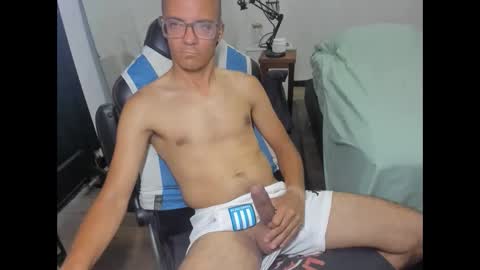 guachin_new online show from January 2025 02:53:02 AM