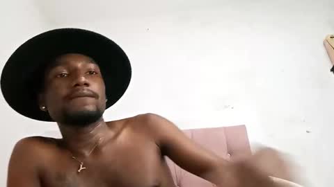 Snapshot of guapoj chatting on February 2025 08:10:01 PM guapoj online show from February 2025 08:10:01 PM