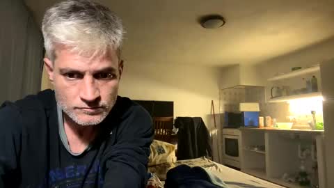 guardiannif_ online show from March 2025 03:45:01 AM