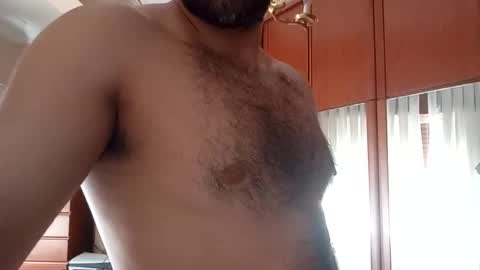 Snapshot of guay93 chatting on May 2026 03:09:01 PM guay93 online show from May 2026 03:09:01 PM