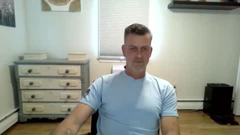 Snapshot of gudguy2025 chatting on May 2026 02:33:02 PM gudguy2025 online show from May 2026 02:33:02 PM