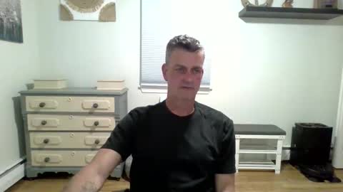 Snapshot of gudguy2025 chatting on May 2026 01:24:02 AM gudguy2025 online show from May 2026 01:24:02 AM