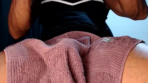 Snapshot of guinho_sp2 chatting on January 2025 04:02:01 AM Guinho online show from January 2025 04:02:01 AM