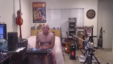 Mario online show from November 2025 01:33:02 PM