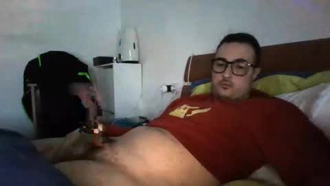 Snapshot of gullit93 chatting on March 2026 01:47:01 PM gullit93 online show from March 2026 01:47:01 PM