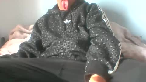 Snapshot of gunishment chatting on November 2025 01:57:01 PM gunishment online show from November 2025 01:57:01 PM