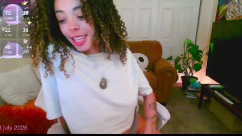Snapshot of gunzinrose chatting on July 2026 01:12:01 AM Kylie online show from July 2026 01:12:01 AM