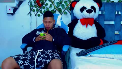 Hakim online show from November 2025 01:48:01 PM