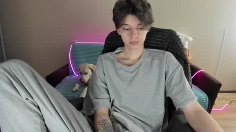 guy_liam1 online show from December 2024 07:44:02 AM