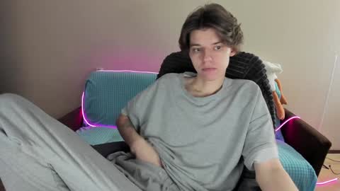 guy_liam1 online show from February 2025 08:57:02 AM