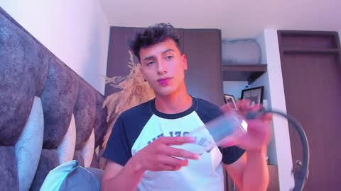 Gabriel online show from December 2024 09:35:01 PM