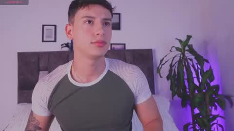 Snapshot of guy_twinks chatting on July 2026 04:59:01 AM Gabriel online show from July 2026 04:59:01 AM