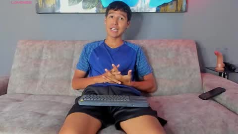 Carl Milton online show from November 2025 12:21:02 AM