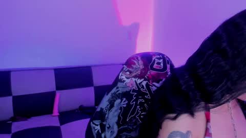 gwenhazel online show from September 2025 11:44:01 AM