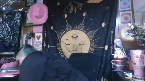 Snapshot of gxddess_fe chatting on November 2025 01:39:02 AM Goddess Fe online show from November 2025 01:39:02 AM