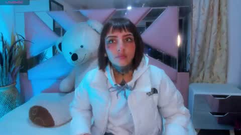 gyal_8_ online show from September 2025 03:19:02 AM