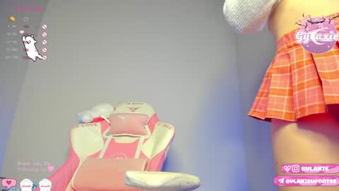   online show from December 2024 12:18:02 PM