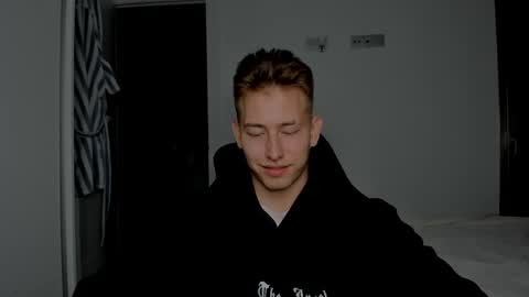 Oliver online show from April 2026 10:12:02 PM