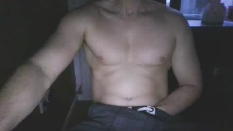 Snapshot of gymxxx_ chatting on January 2026 04:01:01 PM gymxxx_ online show from January 2026 04:01:01 PM