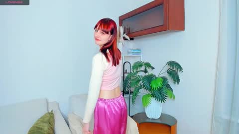 Kelly  Lilly online show from November 2025 06:50:02 PM