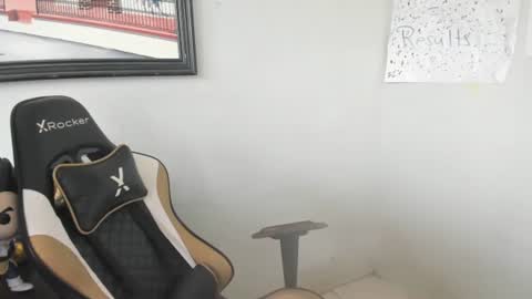 Alejandro 3 online show from February 2025 06:35:02 PM