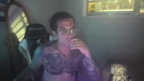 Alejandro 3 online show from October 2025 09:44:01 AM