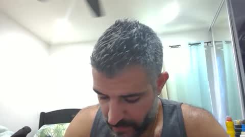 h0nest84 online show from October 2025 10:29:02 PM