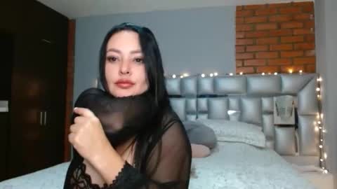 h_a_n_n_n_a online show from January 2026 12:46:01 AM