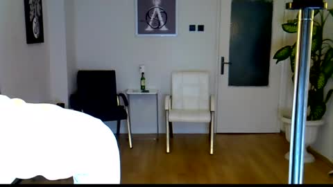 Snapshot of h_blackwood chatting on June 2026 06:21:02 PM H. Blackwood online show from June 2026 06:21:02 PM