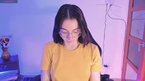 Snapshot of haanna_thompsoon chatting on December 2024 07:07:02 PM haanna_thompsoon online show from December 2024 07:07:02 PM