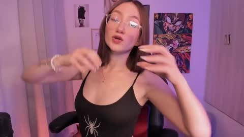 haanna_thompsoon online show from May 2026 02:39:02 AM