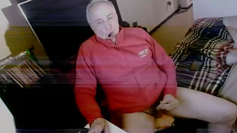 hacknoob62 online show from January 2025 06:05:02 PM