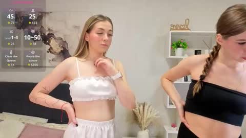 Hi Im Rebecca Glad to see you in my room  PVT is open online show from September 2025 03:04:01 PM