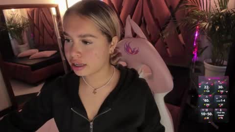 Snapshot of haelycute chatting on March 2025 11:18:02 AM Haely online show from March 2025 11:18:02 AM