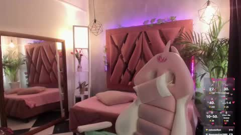 Snapshot of haelycute chatting on March 2025 08:33:02 PM Haely online show from March 2025 08:33:02 PM