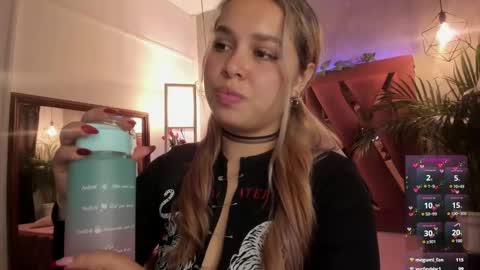 Snapshot of haelycute chatting on March 2025 11:14:01 PM Haely online show from March 2025 11:14:01 PM