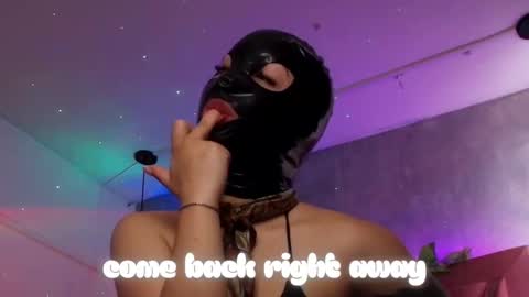 Snapshot of haelycute chatting on October 2025 11:32:02 AM Haely online show from October 2025 11:32:02 AM