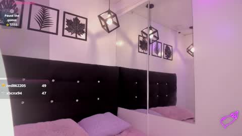 haiily_baeker online show from November 2025 05:23:01 PM